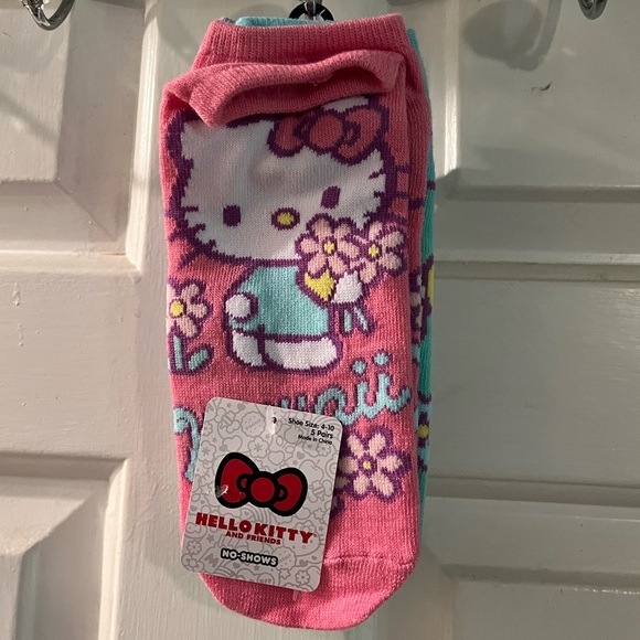 Hello Kitty Accessories - Hello Kitty socks